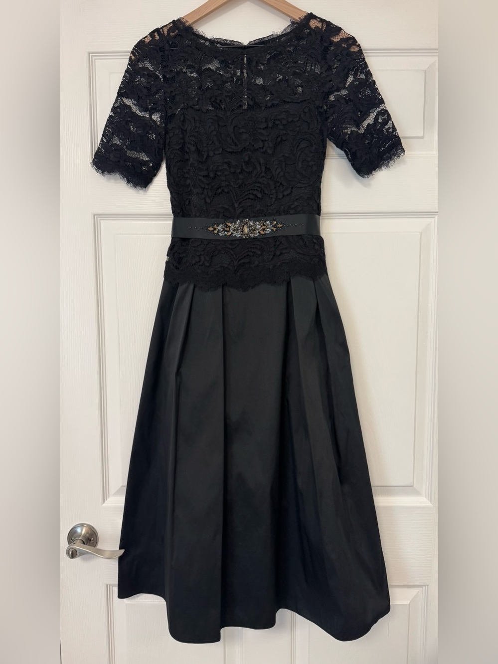 Adrianna Papell Black Lace Cocktail Dress